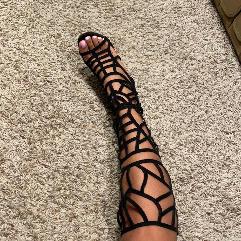 Black sexy boot and heel size 5